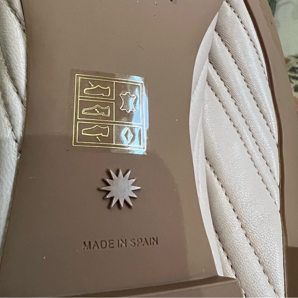 STUART WEITZMAN Hillia In Latte Light Beige Nappa Quilted Leather US10 AA - Picture 16 of 17